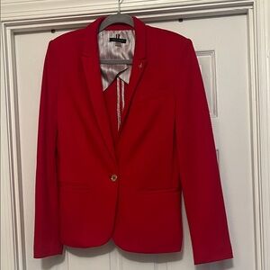 Brand: Tommy Hilfiger
Red blazer
Size: 12